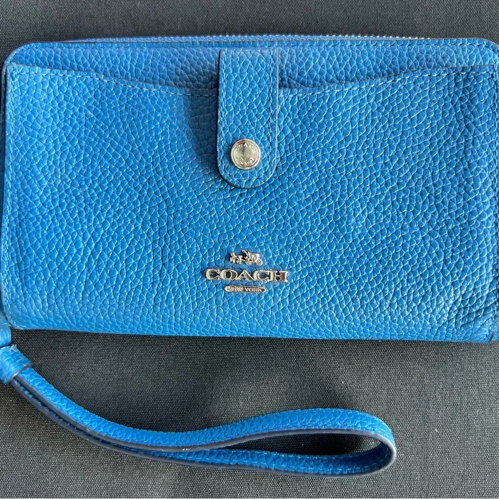 Coach Blue Pebbled Leather Wristlet Wallet with Zip Closure - Picture 1 of 6